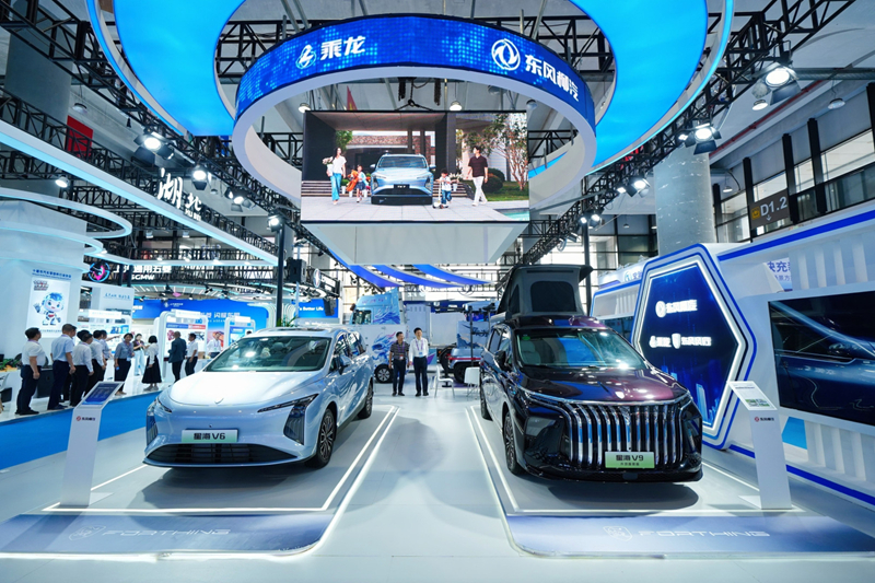 東風柳汽展台展示的新能源汽車。東風柳汽供圖