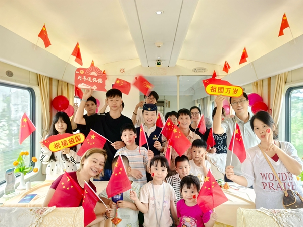 合影。吳飛攝