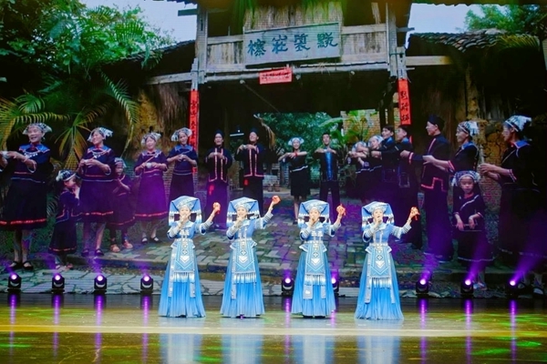 歌曲《都结同乐》演出现场。主办方供图